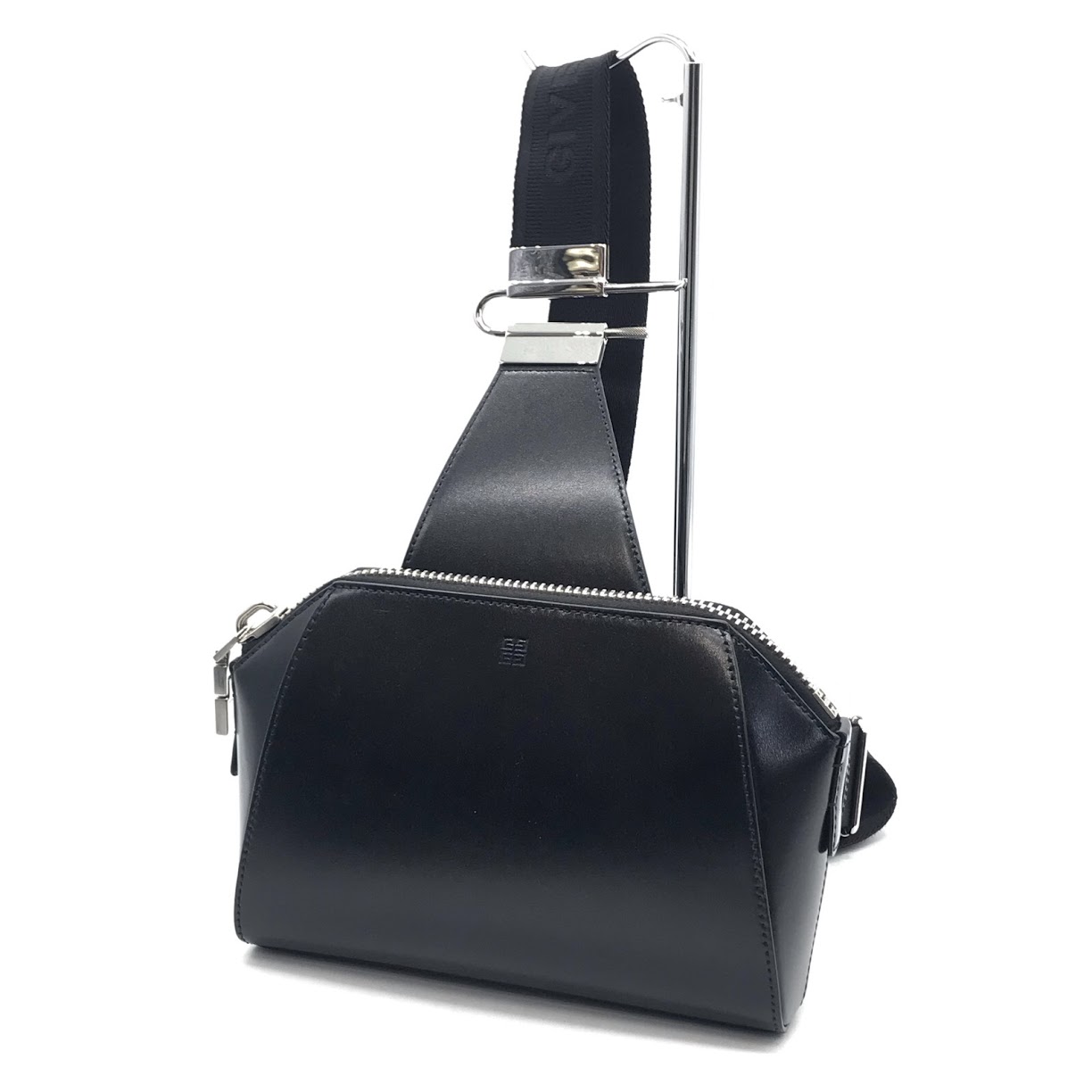 【数量限定】GIVENCHY / Mini Antigona U クロスボディバッグ Givenchy Black Mini Antigona U Crossbody Bag Givenchy