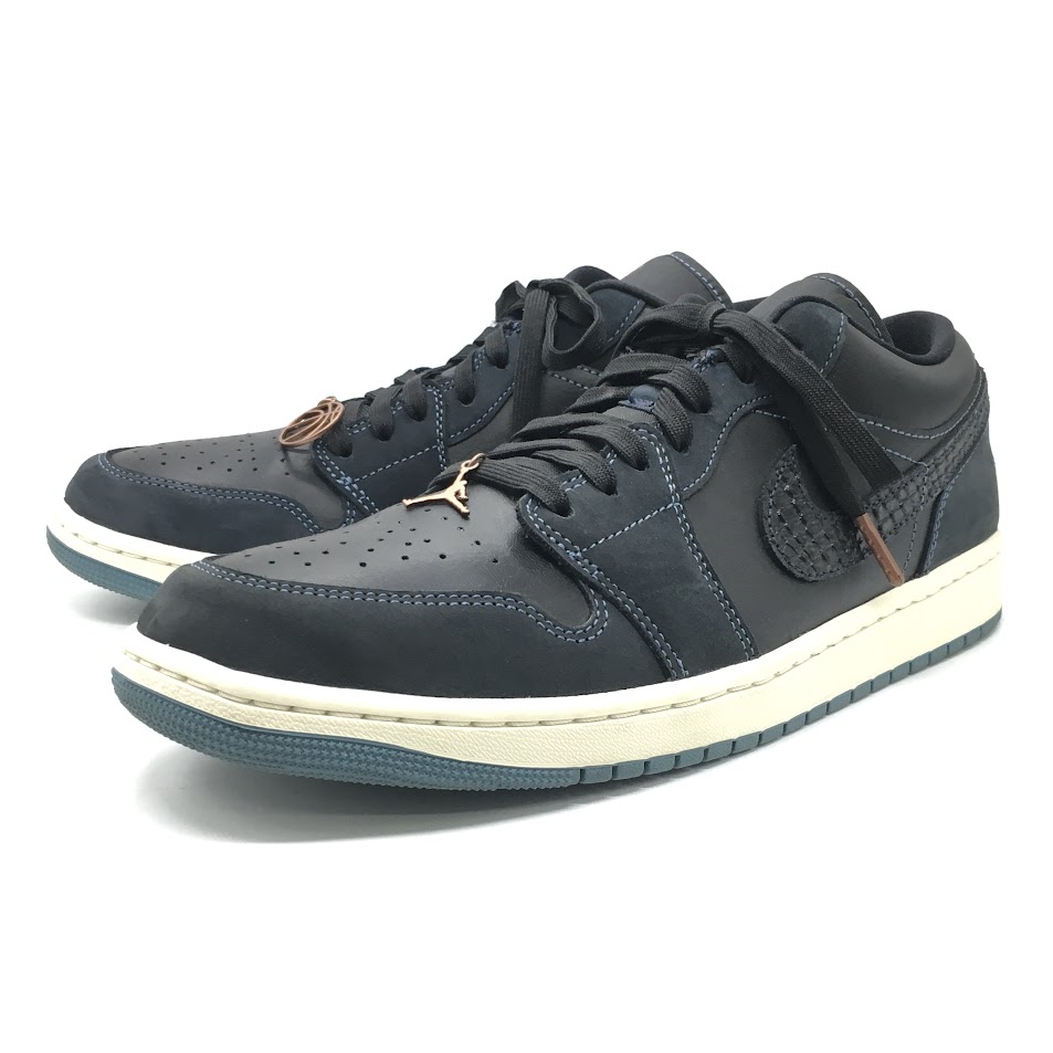 【中古】NIKE | ナイキ WMNS AIR JORDAN 1 LOW SE ’HOME COURT COLLECTIVE\u0027 スニーカー FJ5478-010 黒いこと 29糎【倉吉店】