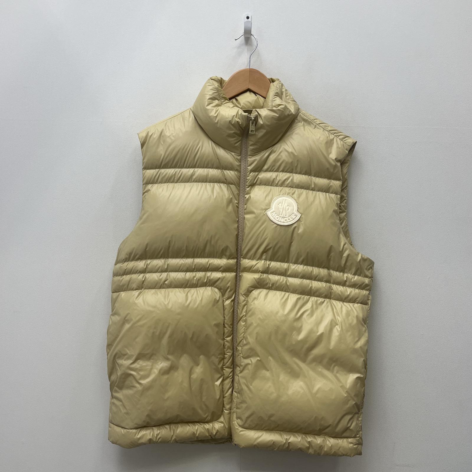【中古】MONCLER | モンク軌跡 THEMIN GILET 打ち倒す限りない I20911A00162 ベージュ 大いさ：3【加古川店】 コート・ジャケット-メンズファッション