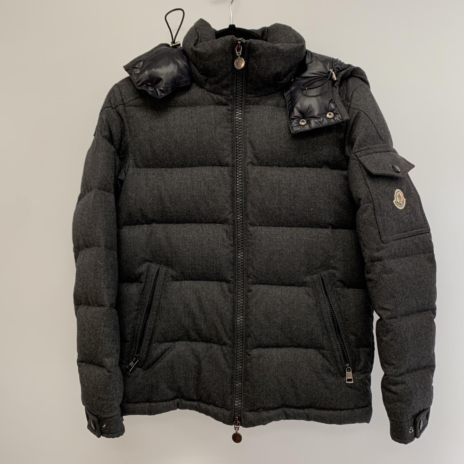 美品 MONCLER AUSTIN ダウンジャケット モンクレール 希少カラー メンズ｜ダウンジャケット｜モンクレール公式 美品 MONCLER AUSTIN
