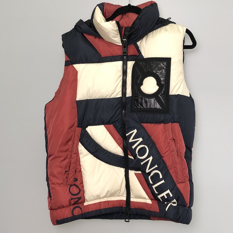 【中古】MONCLER GENIUS | モンクレールジニアス &times;CRAIG GREEN PERMIT ダウンベスト D209H4332000 2018A/W 国内正規品 マルチカラー サイズ：1【姫路東店】｜お宝市番館