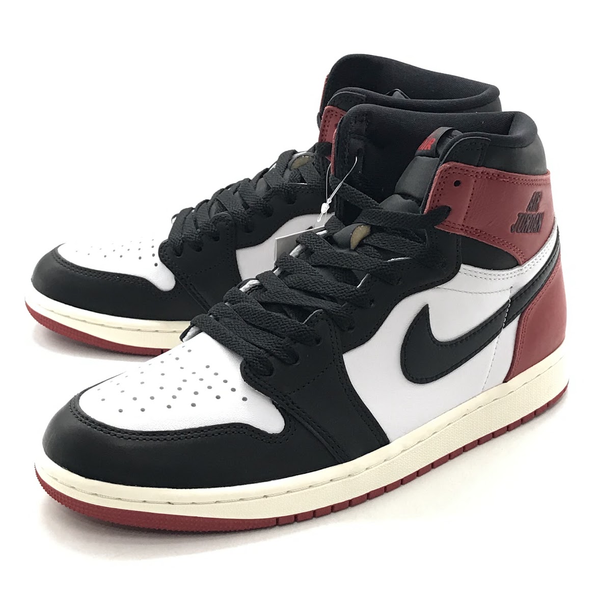 【中古】NIKE | ナイキ AIR JORDAN 1 RETRO HIGH OG “BLACK TOE REIMAGINED\u0027 スニーカー DZ5485-106 赤いこと 27.5糎【倉吉店】