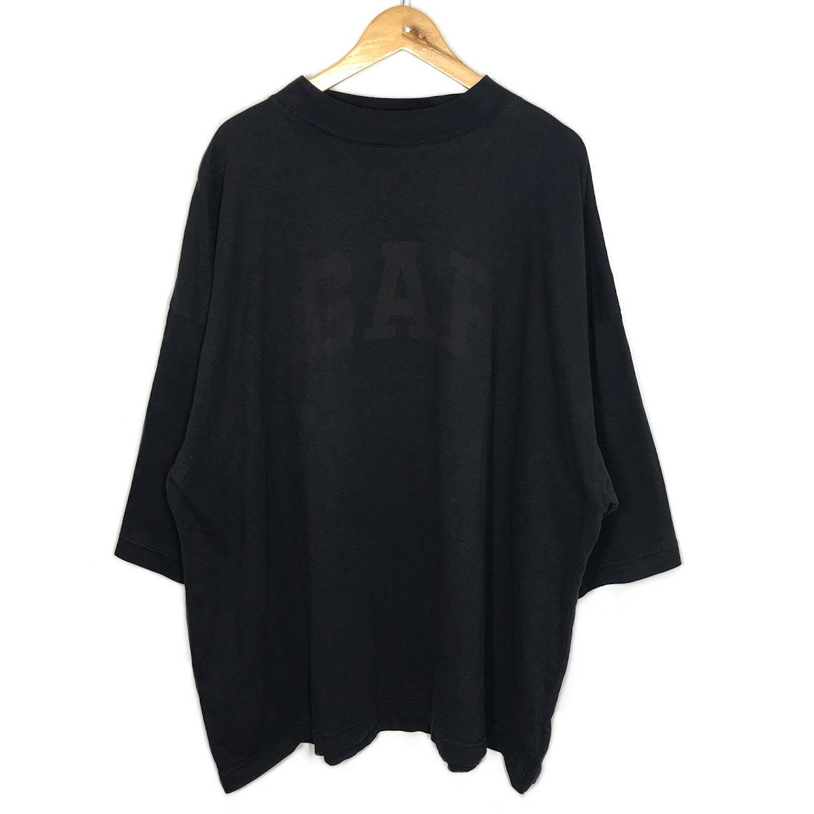 楽天市場】新品未使用 YEEZY イージー VULTURES Box T-shirt 長袖T