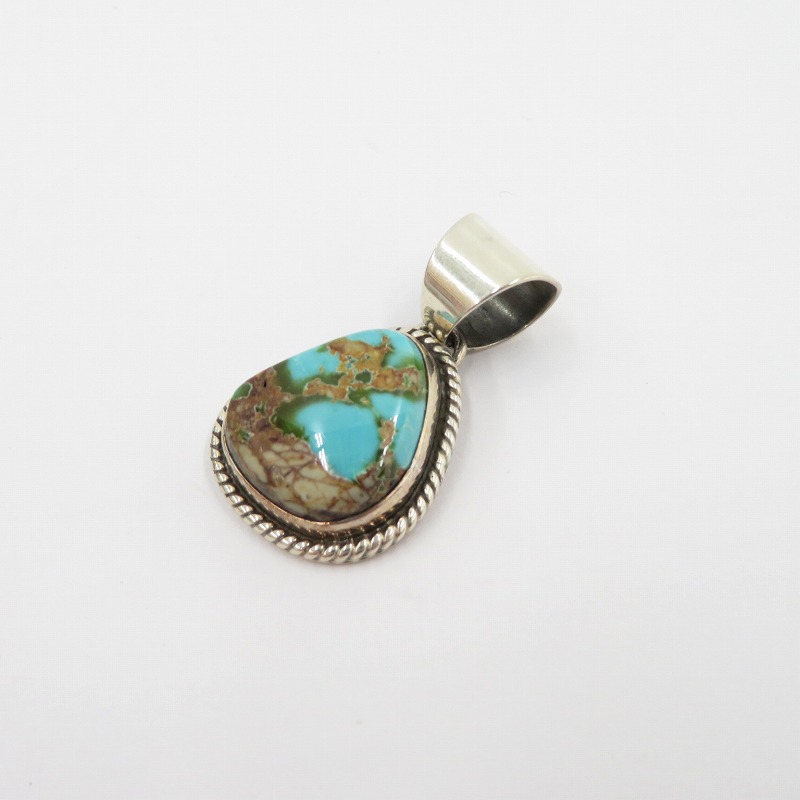 ナバホ族　L.BEGAY　スギライト＆アメジスト　ペンダントヘッド ナバホ族L.BEGAYスギライト＆アメジストペンダントヘッド