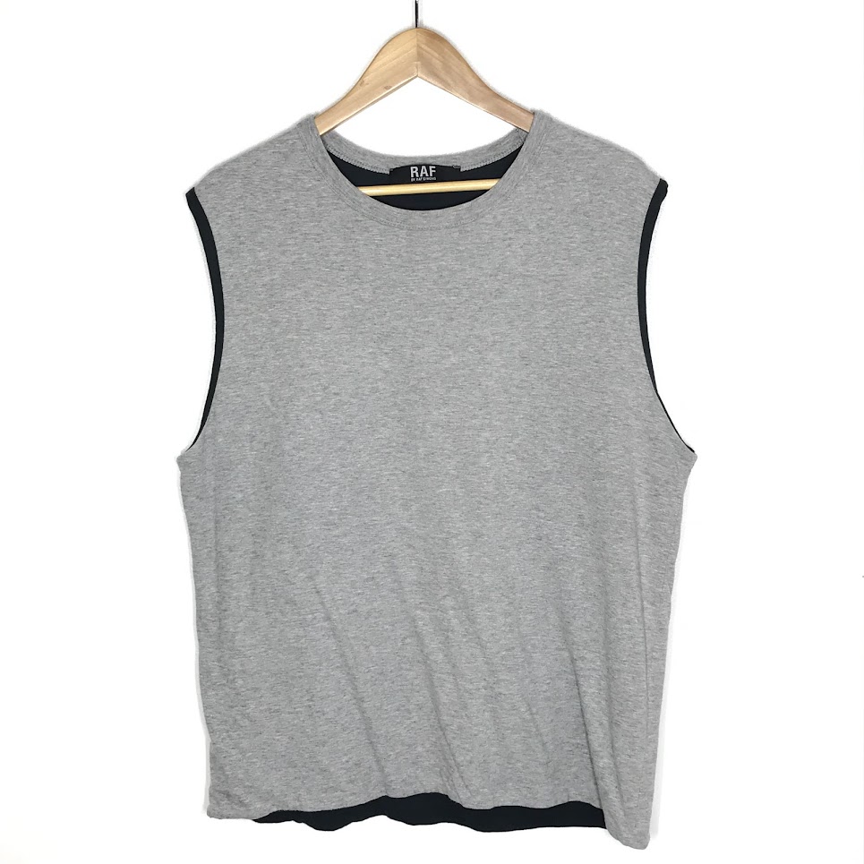【中古】RAF BY RAF SIMONS | ラフバイラフシモンズ うしろ側刷り上げる ノースリーブ  貯蔵タンクいの一番 薄墨色 大いさ：48【倉吉店】