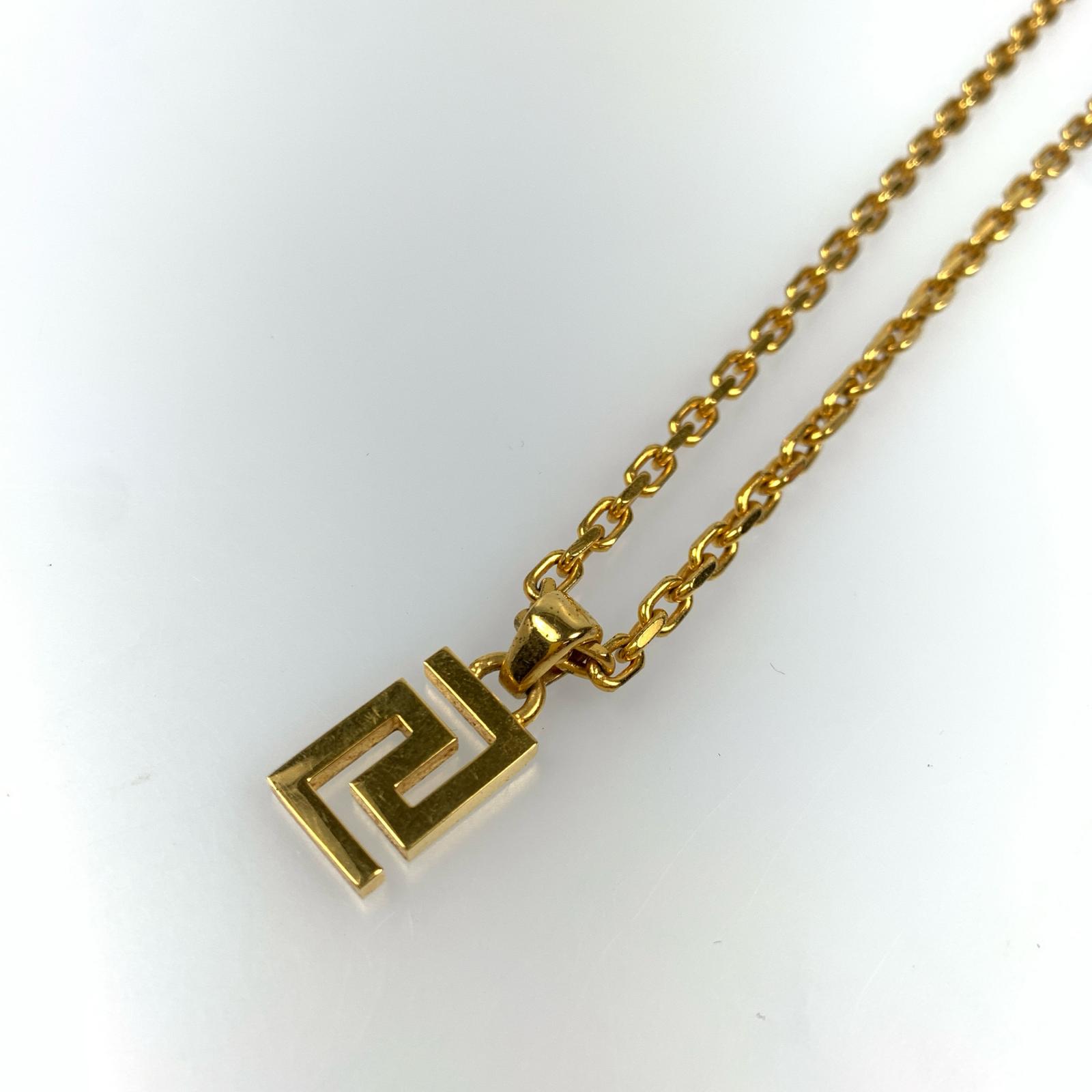 VERSACE メデューサ メタル ゴールド ユニセックスh30193i 楽天市場】ヴェルサーチ VERSACE ネックレス メデューサ メタル