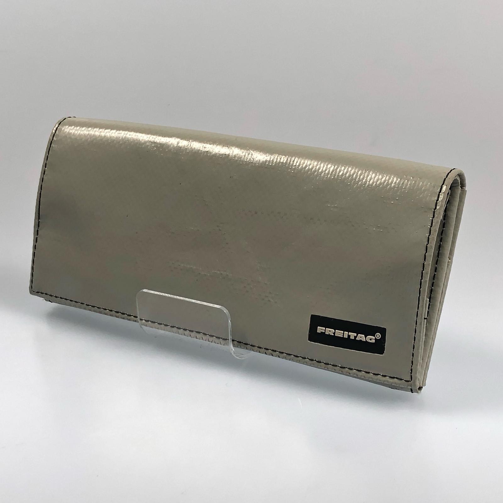 楽天市場】FREITAG フライターグ F555 CAROLINE WALLET L 長財布（小銭