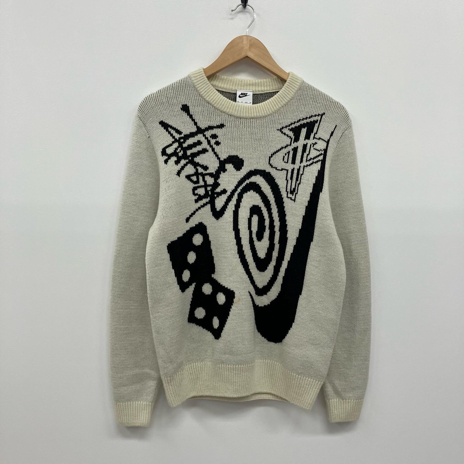 【中古】STUSSY | ステューシー ×NIKE Knit Sweater プルオーバー DR2893-238 白いこと 大きさ：XS【イオン広店】