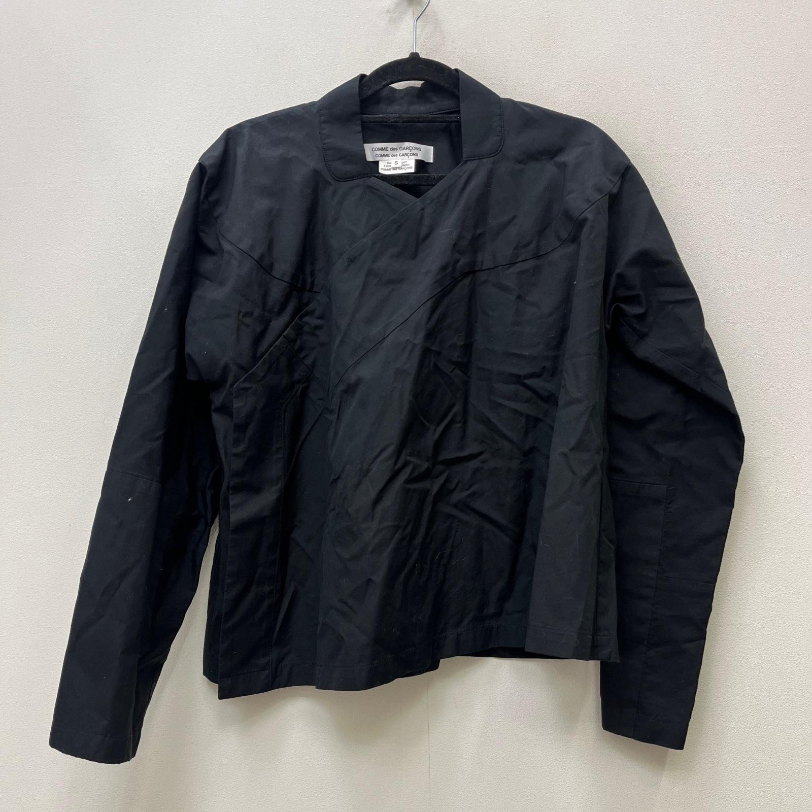 【中古】COMME des GARCONS | コムデ給仕 余分の物トップス RH-B022 黒いこと 大きさ：S【加古川店】