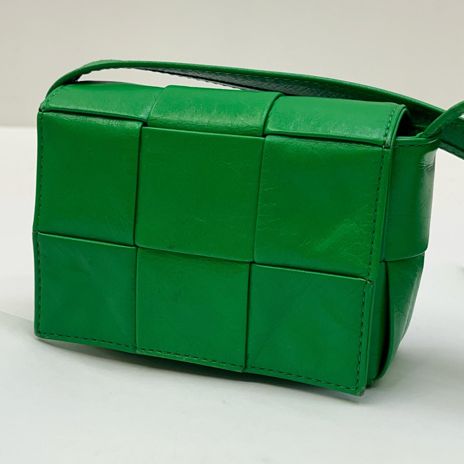 【中古】BOTTEGA VENETA | ボッテガヴェネタ CANDY CASSETTE ショルダーバッグ 666688【加古川店】