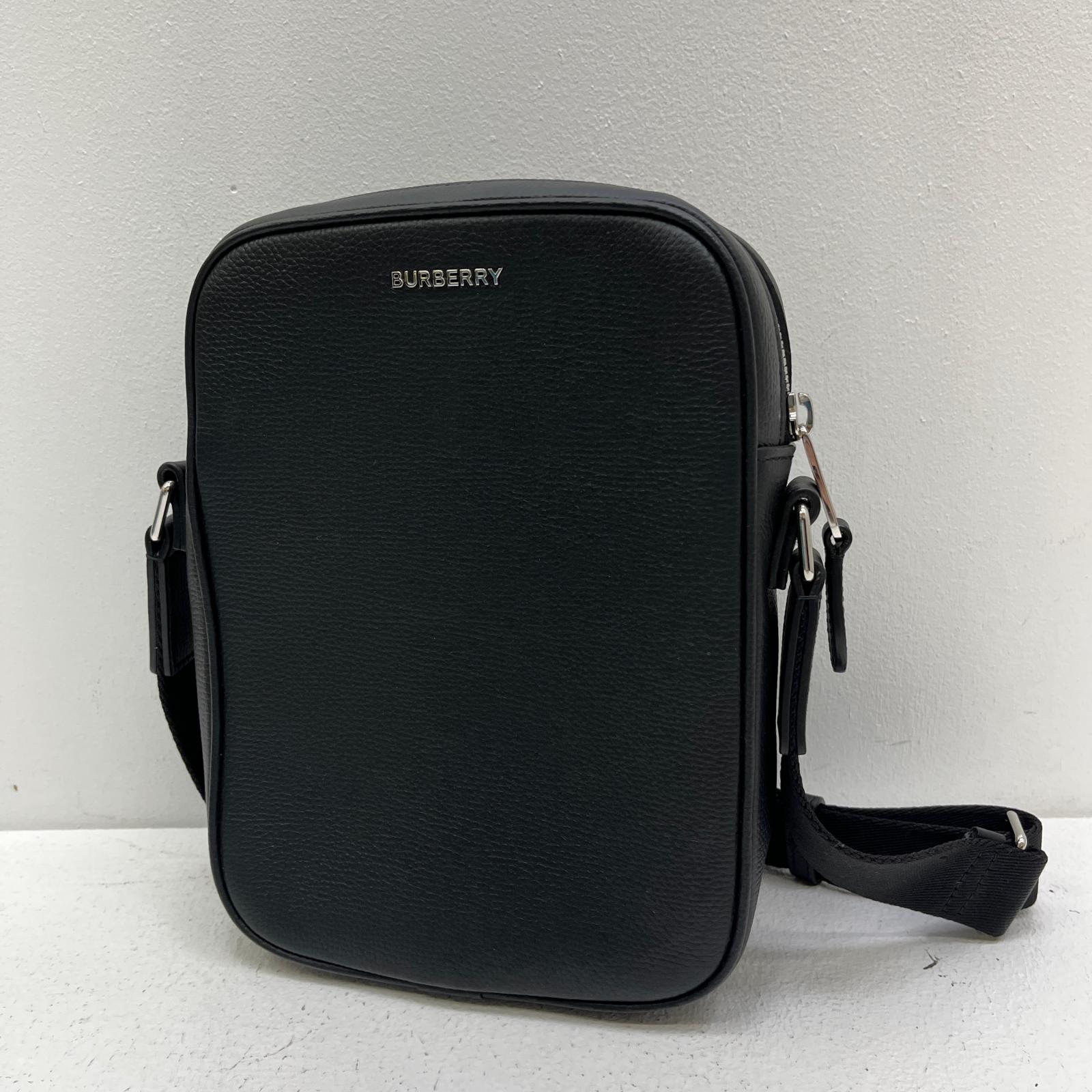 【中古】BURBERRY | バーバリー LEATHER VERTICAL CAMERA BAG ショルダーバッグ 8084068 1 ブラック【加古川店】