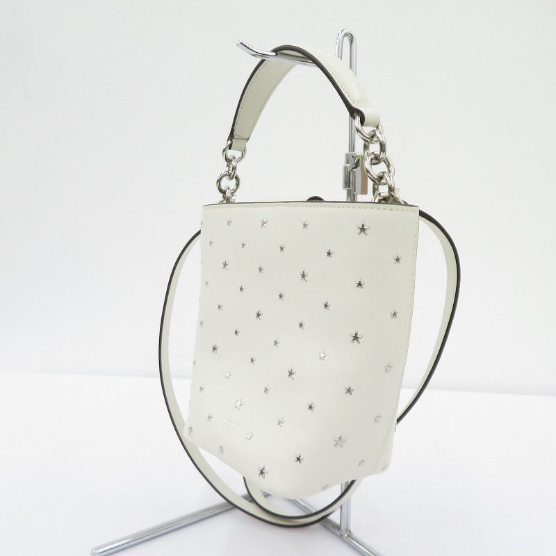 【中古】JIMMY CHOO | ジミーチュウ スタースタッズ バケットバッグ ホワイト【瀬戸大橋店】｜お宝市番館