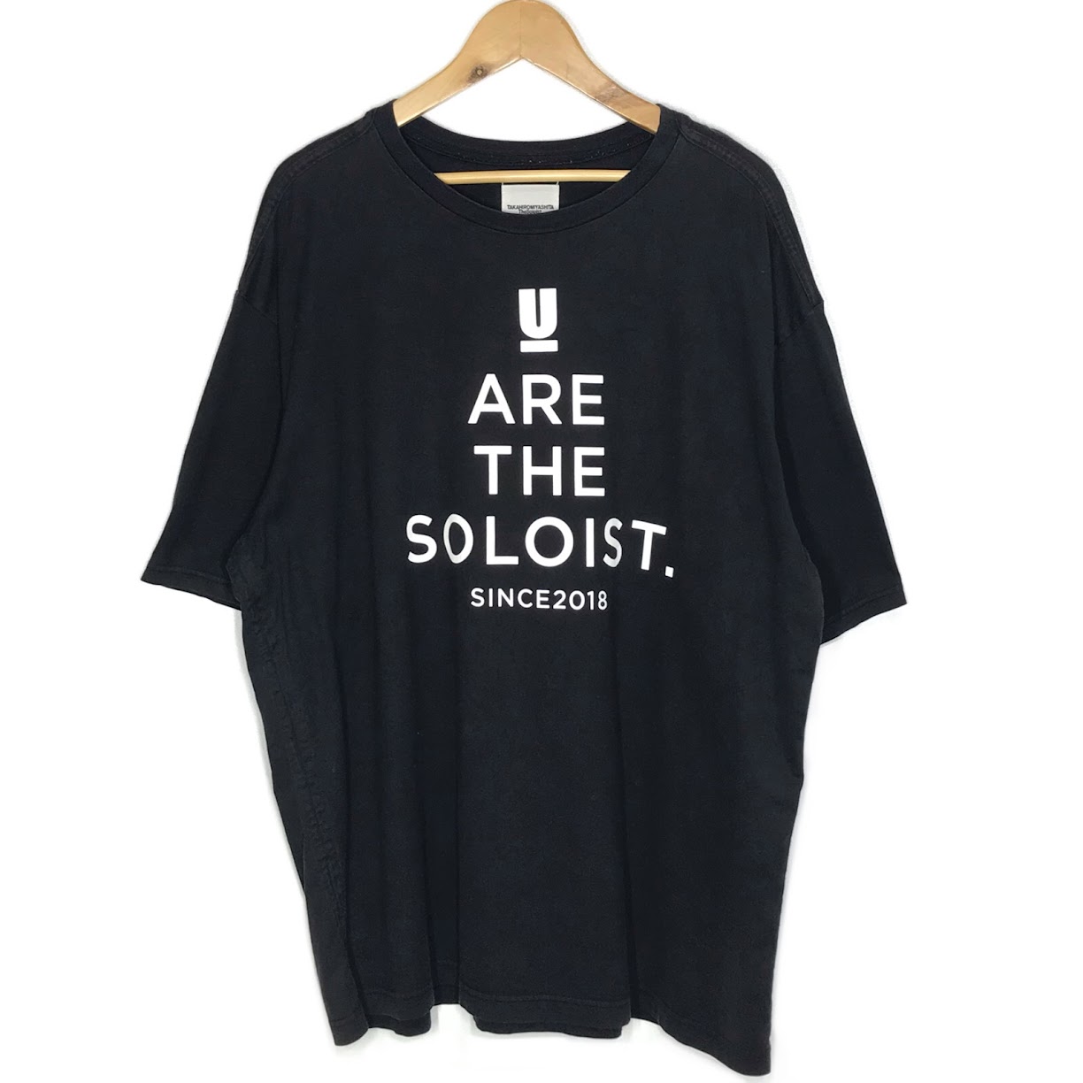 【中古】TAKAHIRO MIYASHITA TheSoloist. | タカヒロミヤシタソザソロイスト × UNDER COVER(アンダー取りまかなう) 半袖Ｔシャツ suc.0001 黒いこと 大いさ：46【倉吉店】