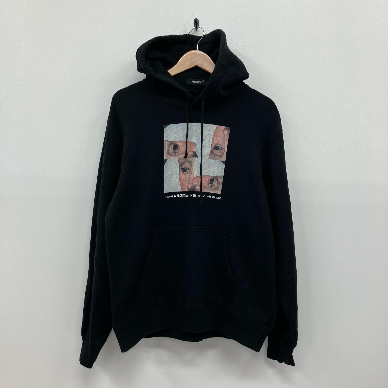 【中古】UNDERCOVER | アンダー押しかぶせる 4eyeshoodie Faces Hoodie パーカー UC2A4894-1 黒いこと 大きさ：3【イオン広店】