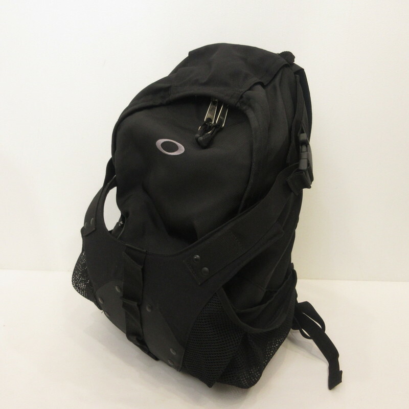 【中古】OAKLEY | オーク材ロバート・エドワード・リー GIMMICK TECH BACKPACK 背嚢・デイパック 黒いこと【姫路東店】