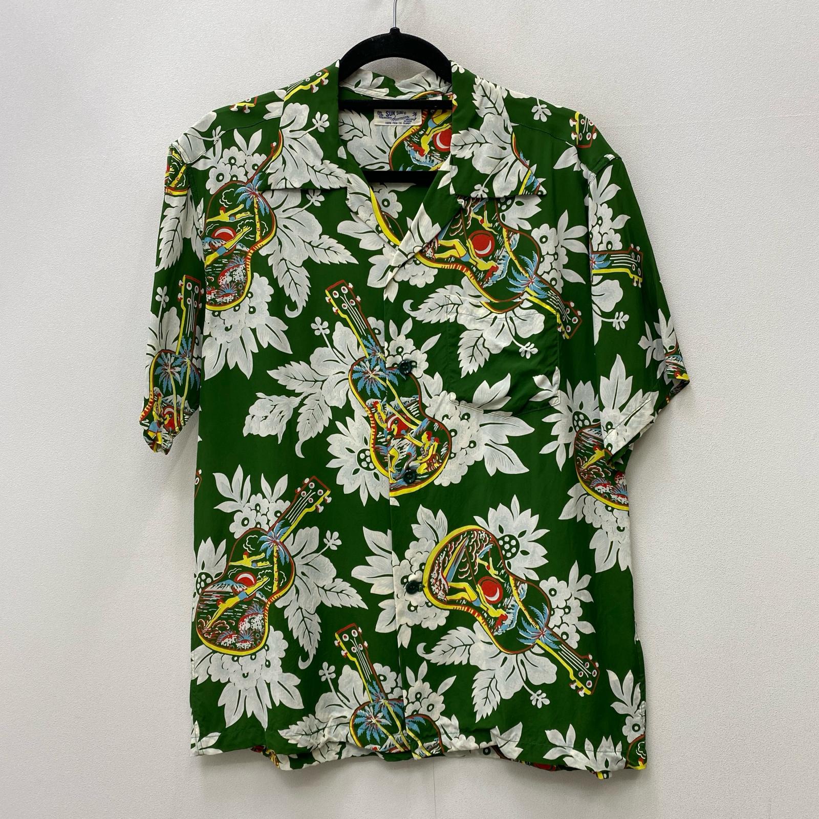 【中古】SUN SURF | サンサーフ RAYON HAWAIIAN SHIRT UKULELE MELODY 余分の物トップス ss38029 大きさ：M【加古川店】