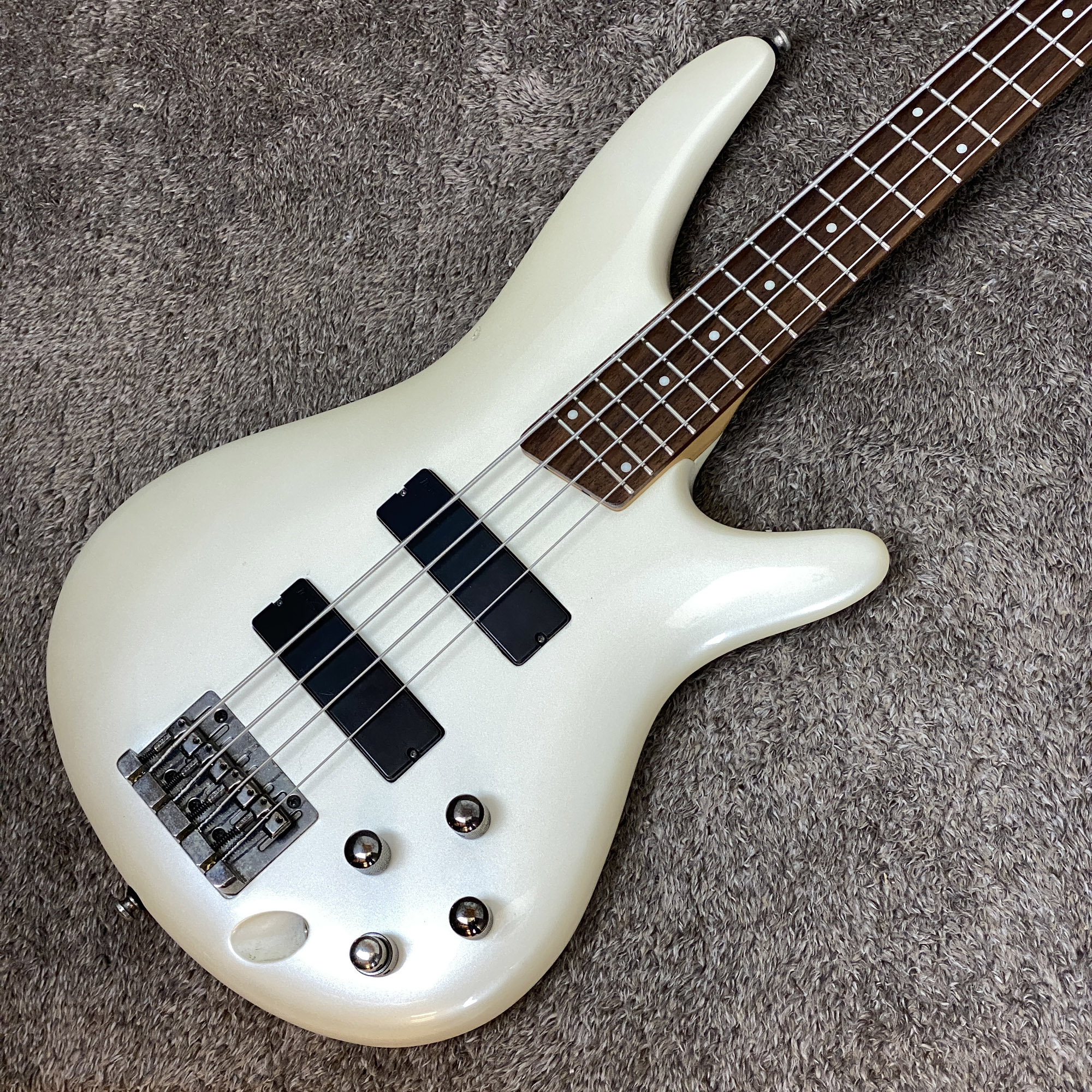 Ibanez アイバニーズ ATK300RM エレキベース ホワイト 2025年最新】IBANEZ ATK 300の人気アイテム - メルカリ