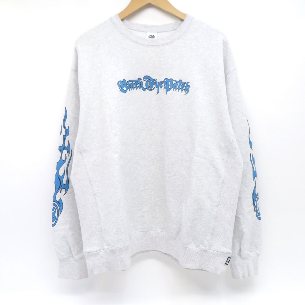 THE BLACK EYE PATCH ブラックアイパッチ TRIBAL FLAMES CREW SWEAT 汗水 ティーシャツ 調教師 XL大きさ ※中古