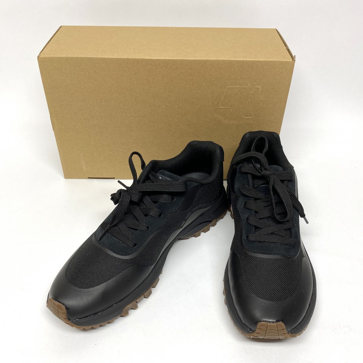 【新古品】　AREｔｈ　アース　シューズ スニーカー　Kloud　Trail　Onyx　27.5cm　UK9　メンズ　箱有　【津山店】 14,976円