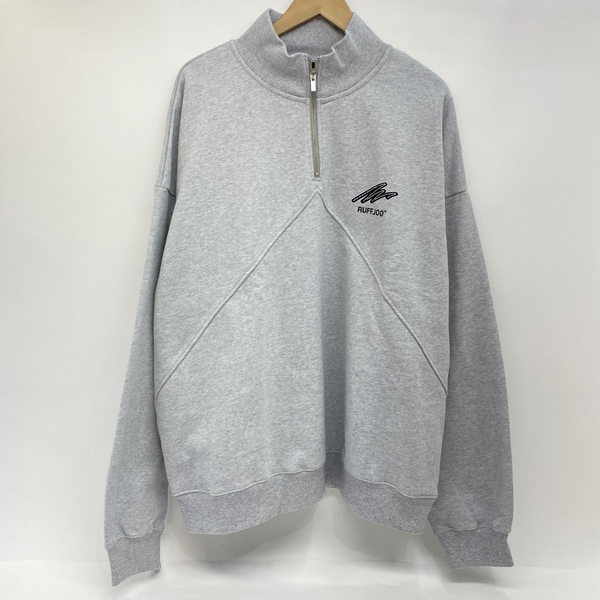 RUFFLOG ラフロッグ ロゴタイプ ハーフジップ 流汗 XXL大きさ 薄墨色 ※中古