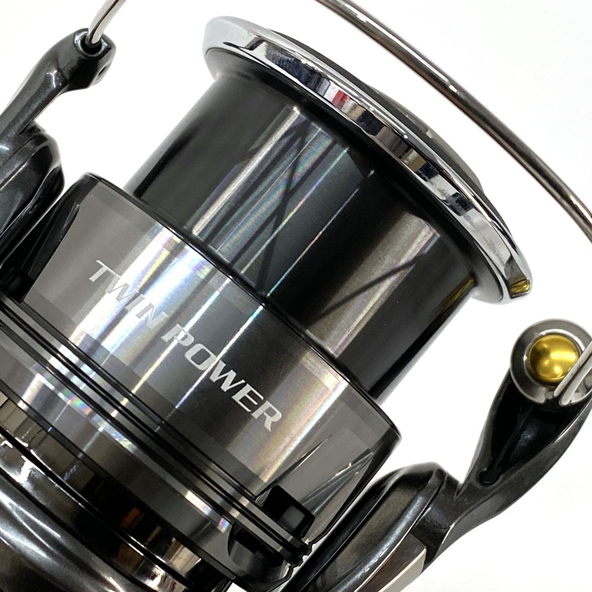 SHIMANO シマノ 24 TWIN POWER ツイン力強さ 4000MHG 046864 スピニングリール 手持ち部分ノッブ：LIVRE ※中古
