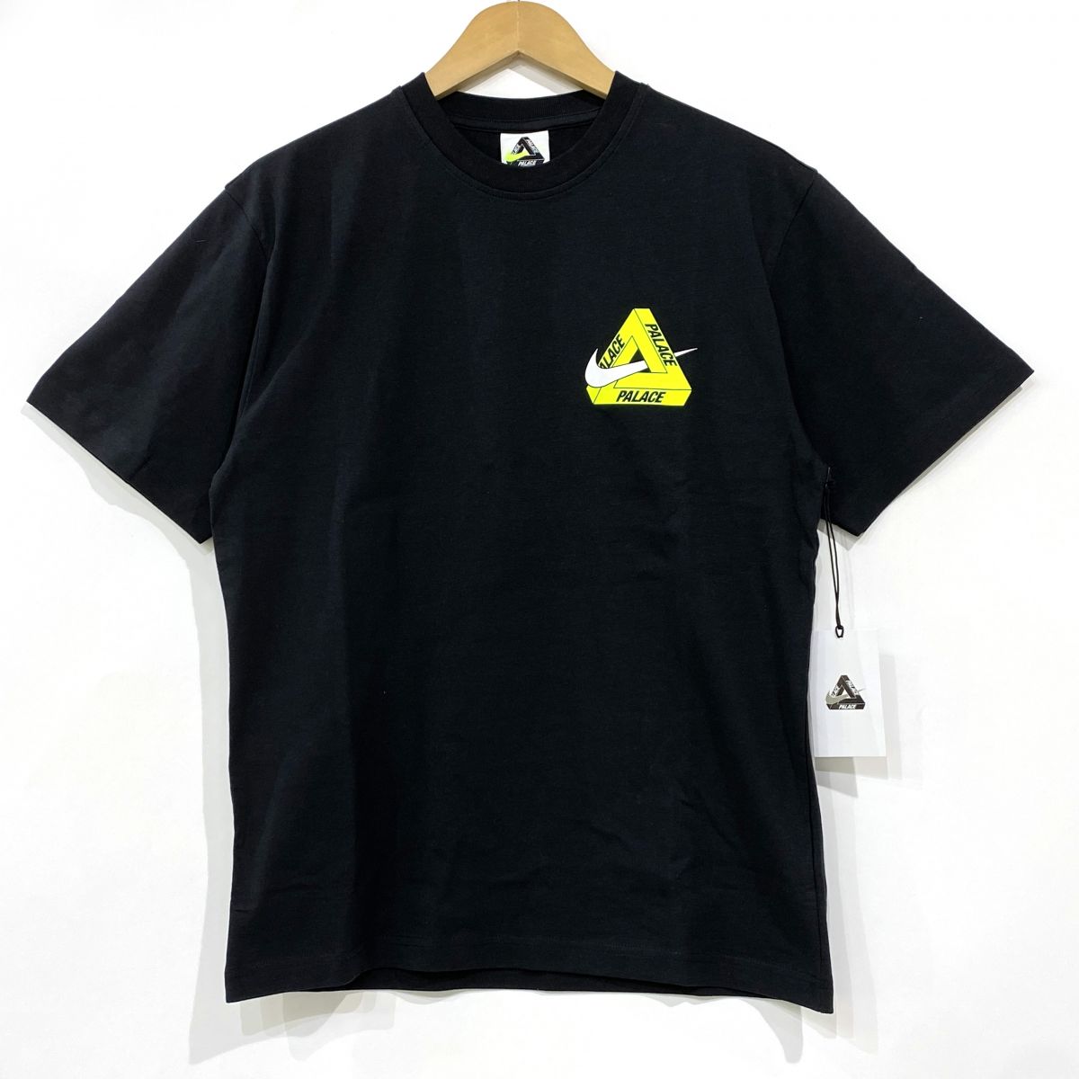 PALACE×NIKE 九重の天 ナイキ Tri Swoosh T-Shirt 取り組み スウッシュ プルオーバー P29TS276 黒いこと S大きさ ※中古