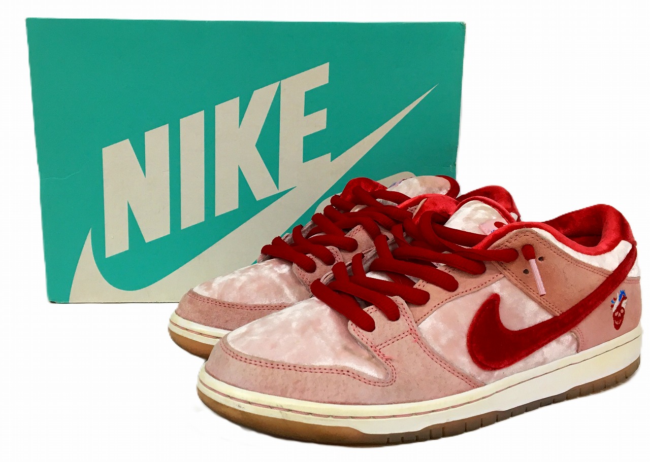 【中古】STRANGE LOVE &times; NIKE SB DUNK LOW PRO QS "VALENTINES DAY" CT2552-800 ストレンジラブ &times; ナイキ SB ダンク ロー "バレンタインデー" スニーカー 27.5cm【長崎時津店】｜FIVE MALL