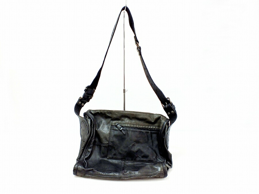 KOHORO コホロ レザーショルダーバッグ ブラック 美品 KOHORO コホロ ショルダーバッグ レザー 肩掛け ブラック