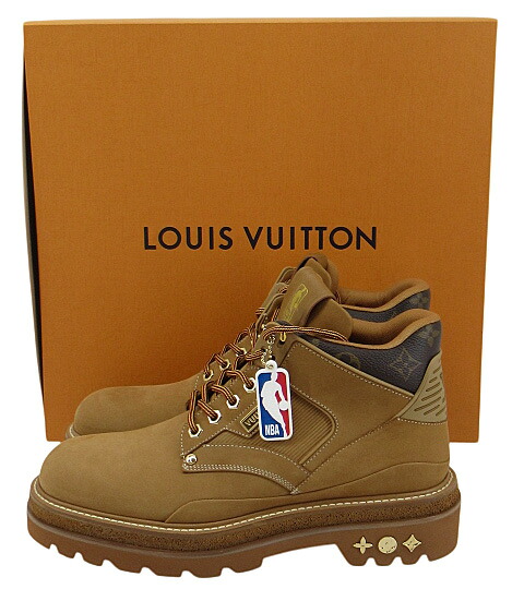 【中古】LOUIS VUITTON×NBA “ルイヴィトン×エヌビーエー” オーベルカンフ・ライン アンクルブーツ メンズシューズ 靴 1A8EMD 大きさ8 (26.5-27.0糎好いかげんに) ベージュ【鹿児島店】