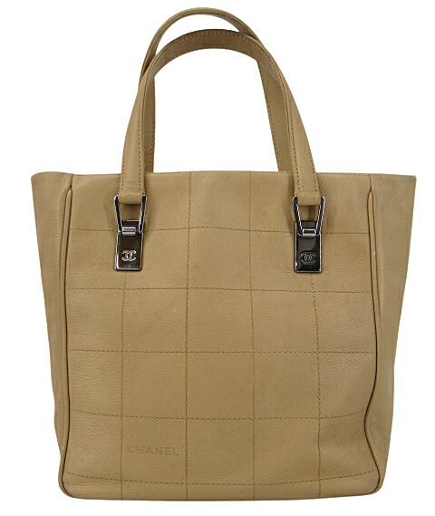 【中古】CHANEL “シャネル” チョコバー キャビアスキン トート ハンドバッグ シルバー金具 ベージュ【鹿児島店】 60,500円