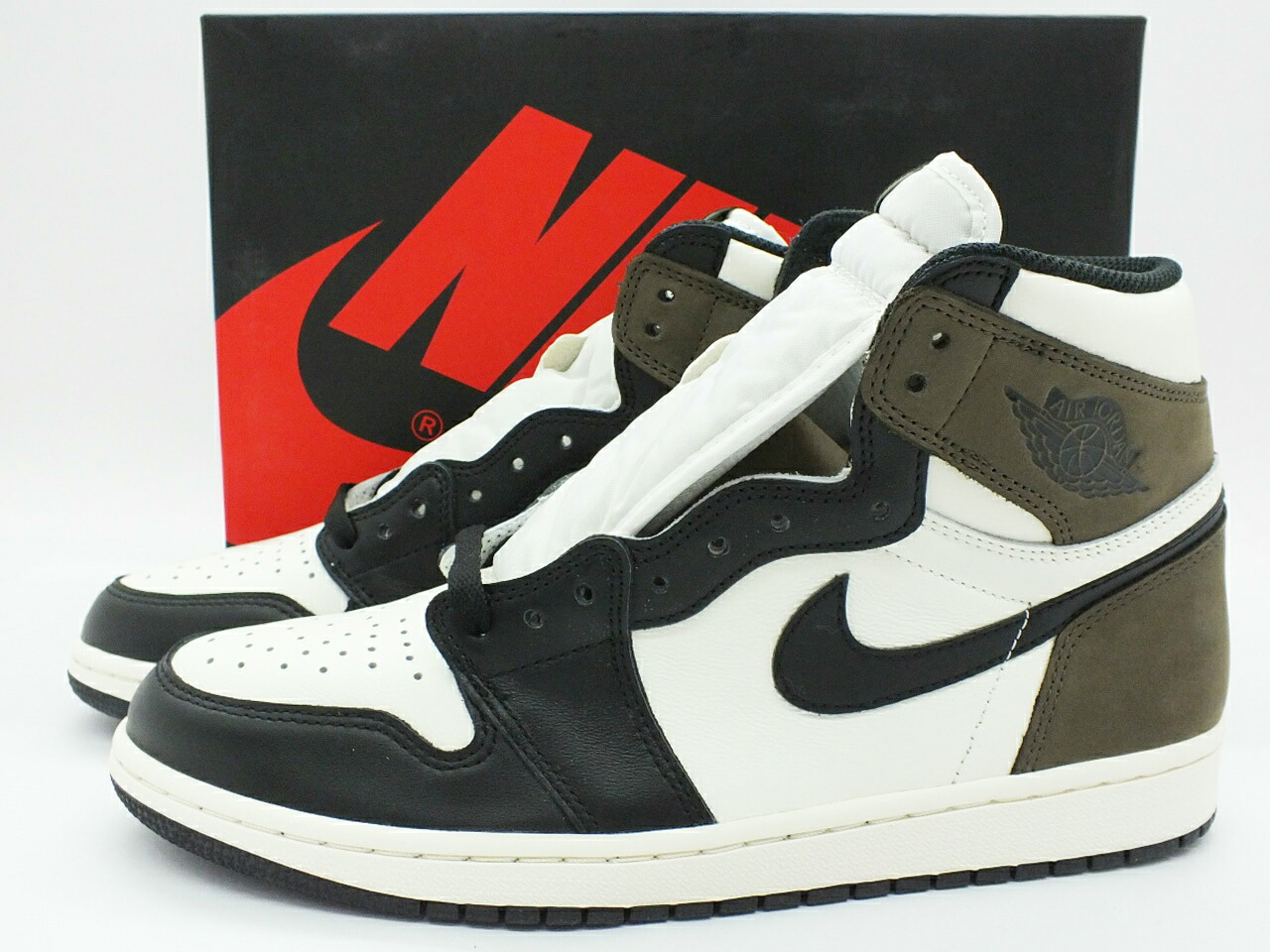 Nike Air Jordan 1 レトロHigh OG ダークモカ imgrc0093618245.jpg