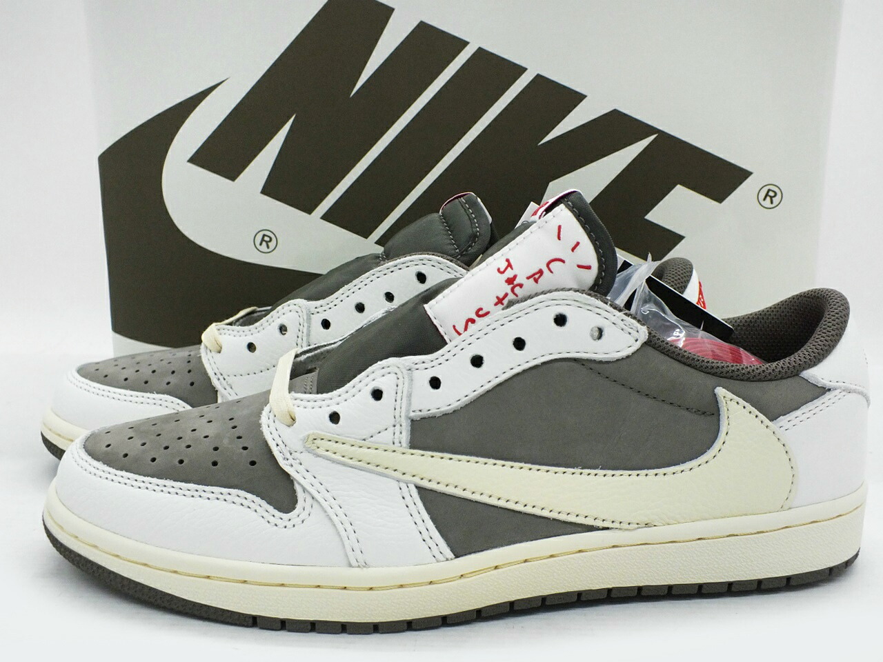 楽天市場】【未使用】TRAVIS SCOTT × NIKE WMNS AIR JORDAN 1