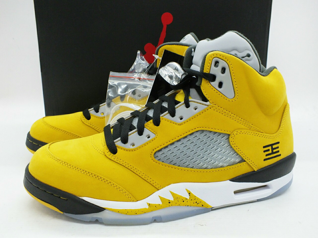 エアジョーダン5　　美品【２８cm】 28cm Nike Air Jordan 5 Retro Tokyo 23