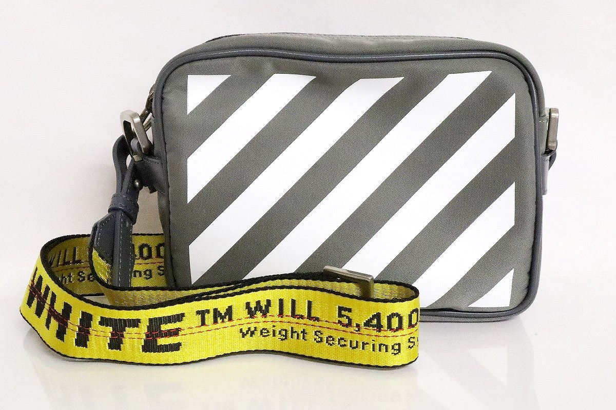 Off-White オフホワイト ポーチ　ARM　Pouch　ミニバック OFF-WHITE オフホワイト レザーバッグ フラワーズアロー ミニ