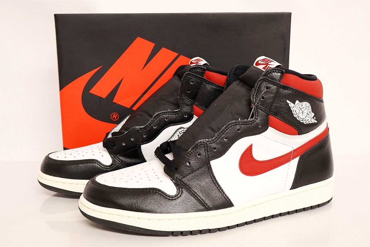 【中古】【未使用】NIKE AIR JORDAN 1 RETRO HIGH OG 555088-061 30cm "ナイキ エア ジョーダン 1 レトロ ハイ OG スニーカー"【加納店】｜FIVE MALL 13,884円
