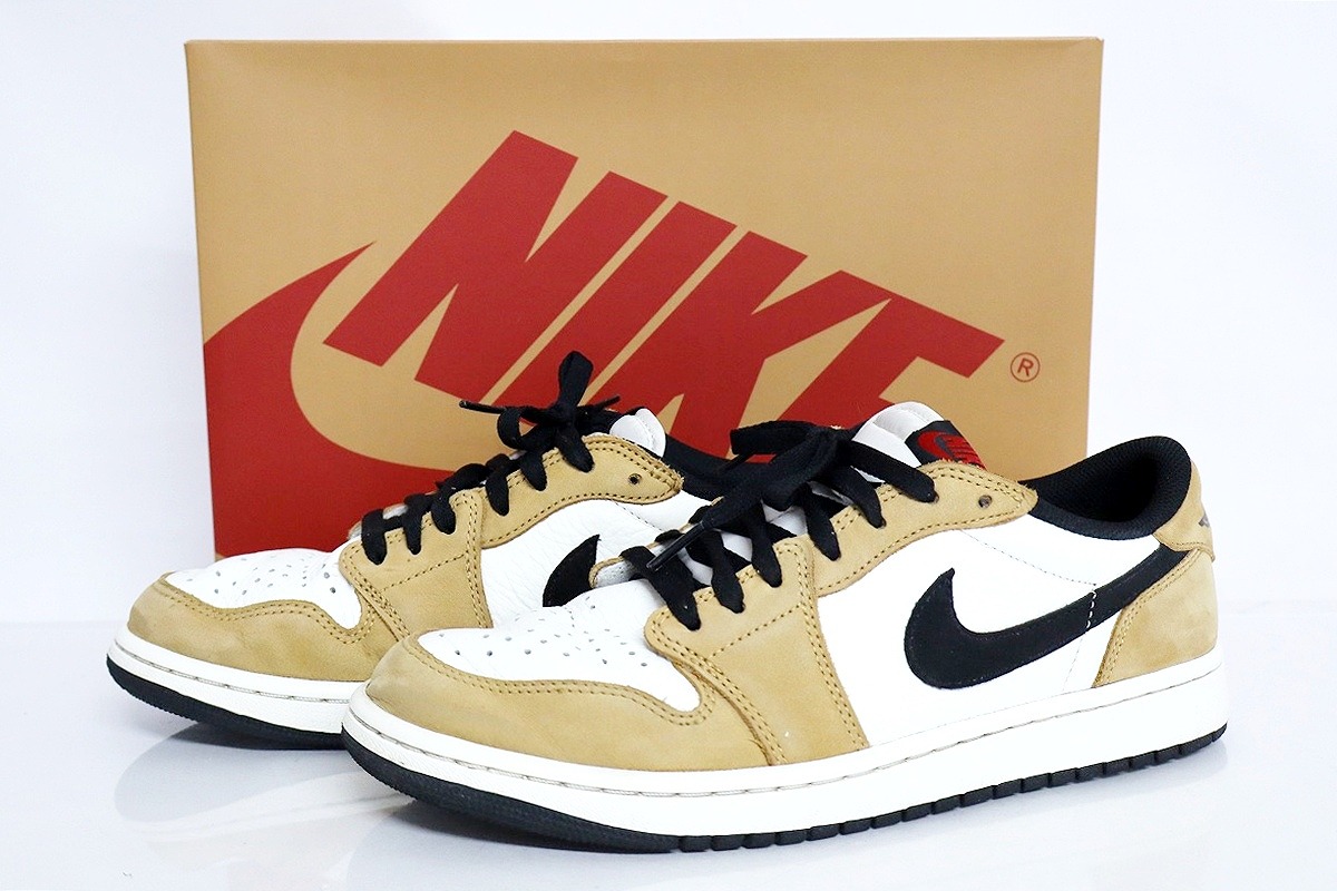 【中古】NIKE AIR JORDAN 1 RETRO LOW OG \"ROOKIE OF THE YEAR\"" CZ0790-107 28糎 \""ナイキ エア湖 ジョーダン 1 レトロ 置き目 スニーカー\""【加納店】"