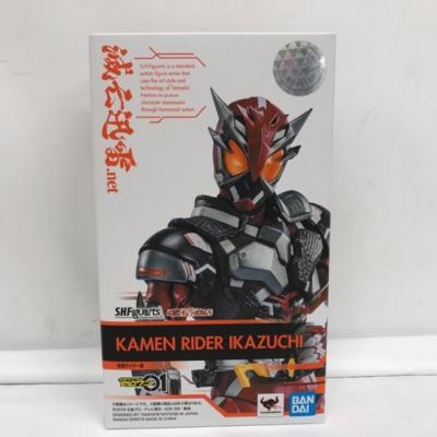 S.H.Figuarts 仮面ライダー雷 「仮面ライダーゼロワン」【中古】ホビー 特撮 51H07610823