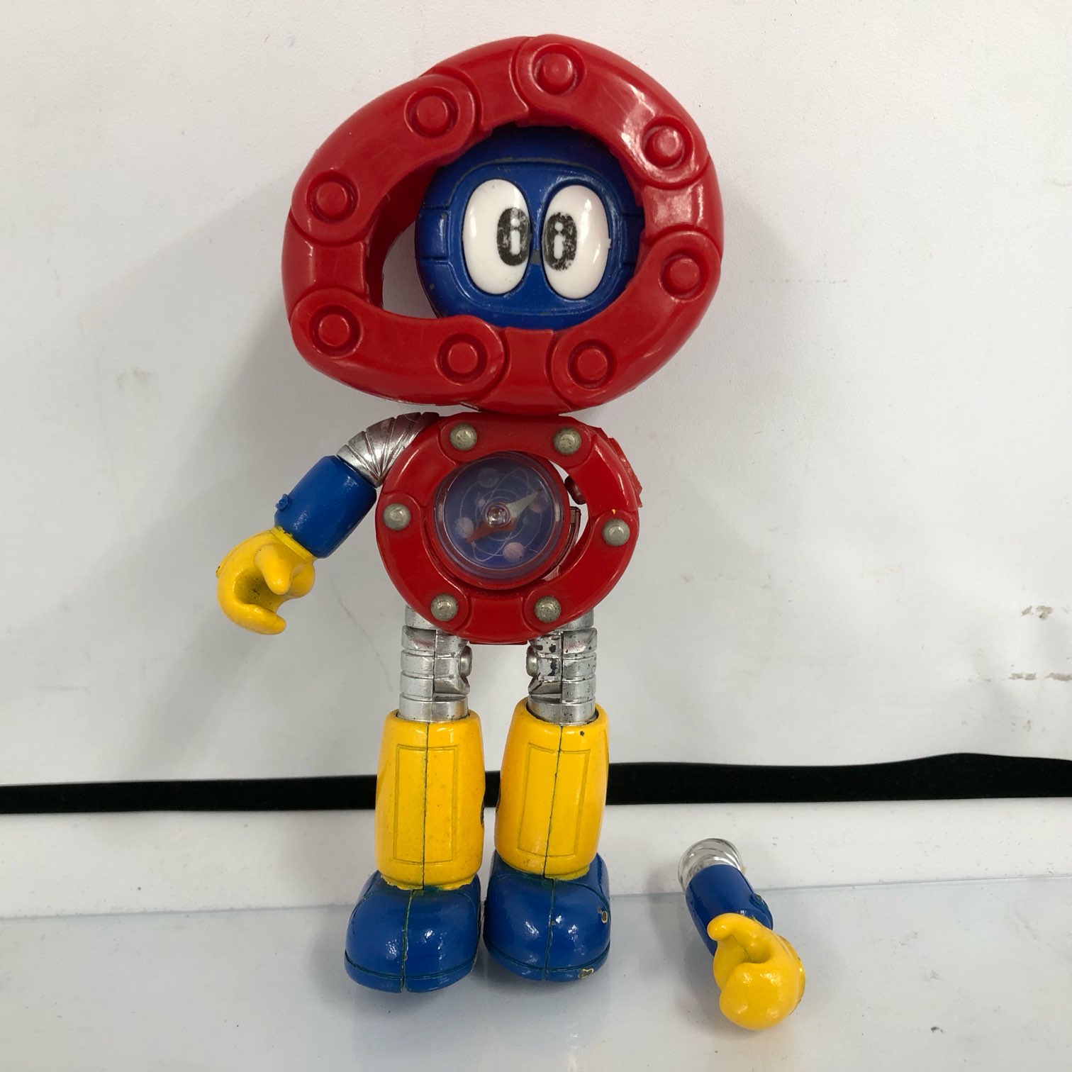 可動式ホワイトロボットフィギュア 約10cm ジャンク S2622071ec1a843d098c41c37f8673