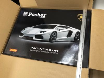 1/8 ポケール Pocher ランボルギーニ アヴェンタドール LP700-4 Pocher 1/8 Lamborghini Aventador LP 700-4 Giallo orion