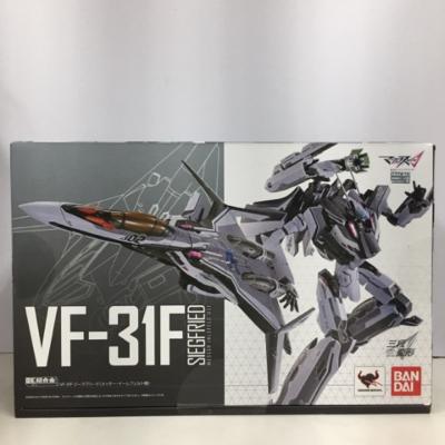 Bandai バンダイ Dx超合金 マクロス Vf 31fジークフリード メッサー イーレフェルト機 中古 フィギュア ホビー 超合金 21h Marialuisa Hotel Com