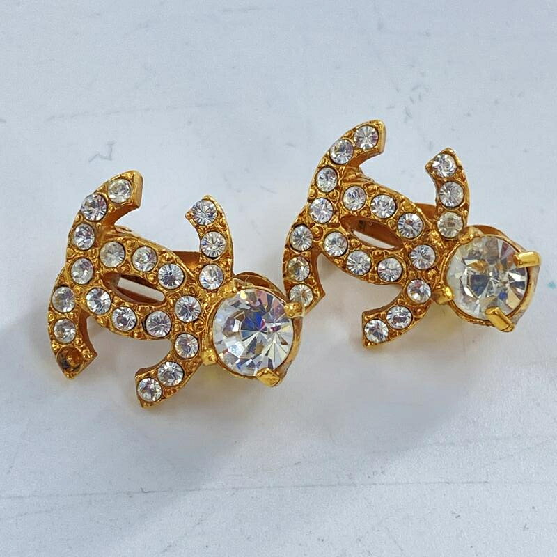 【中古】CHANEL ココマーク ラインストーンイヤリング ゴールドカラー シャネル[10]