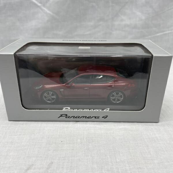 【中古】ﾐﾆﾁｬﾝﾌﾟｽ 1/43 ﾎﾟﾙｼｪ panamera4 赤[91] おもちゃ-車-乗り物のおもちゃ