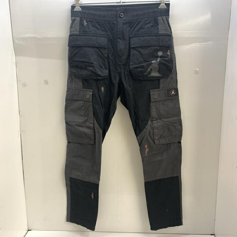 【中古】NIKE × TRAVIS SCOTT JORDAN CARGO PANTS 大いさXS 黒[92]