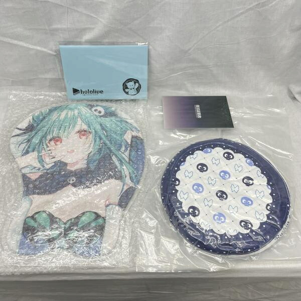 【中古】ボイス無)潤羽るしあ 活動2周年記念グッズ フルセット 直筆サイン入りポストカード付[91] 9,470円