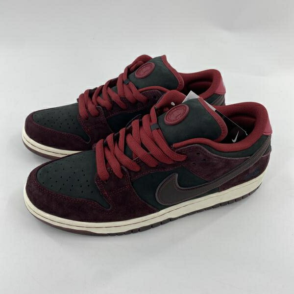 【中古】Riot Skateshop × NIKE SB Dunk Low Pro QS Mahogany and Team Red スニーカー 28糎 FZ1289-200 ボルドーワイン バーガンディ 黒いこと ナイキ[10]