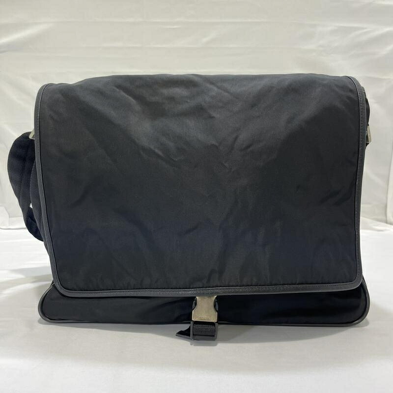 【中古】PRADA 三角タグ ナイロンショルダーバッグ ブラック ※角スレ プラダ[19]