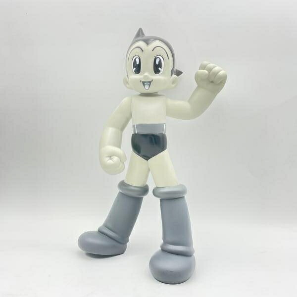 【中古】本体のみ)ビリケン商会 鉄腕アトム 生誕2周年記念モデル 白黒Ver.45cm[6]｜お宝創庫