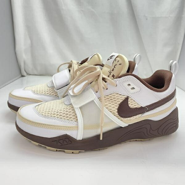 【中古】Travis Scott × Nike Zoom Field Jaxx White and Light Chocolate 大いさ27.5糎 HQ3073-100[91]