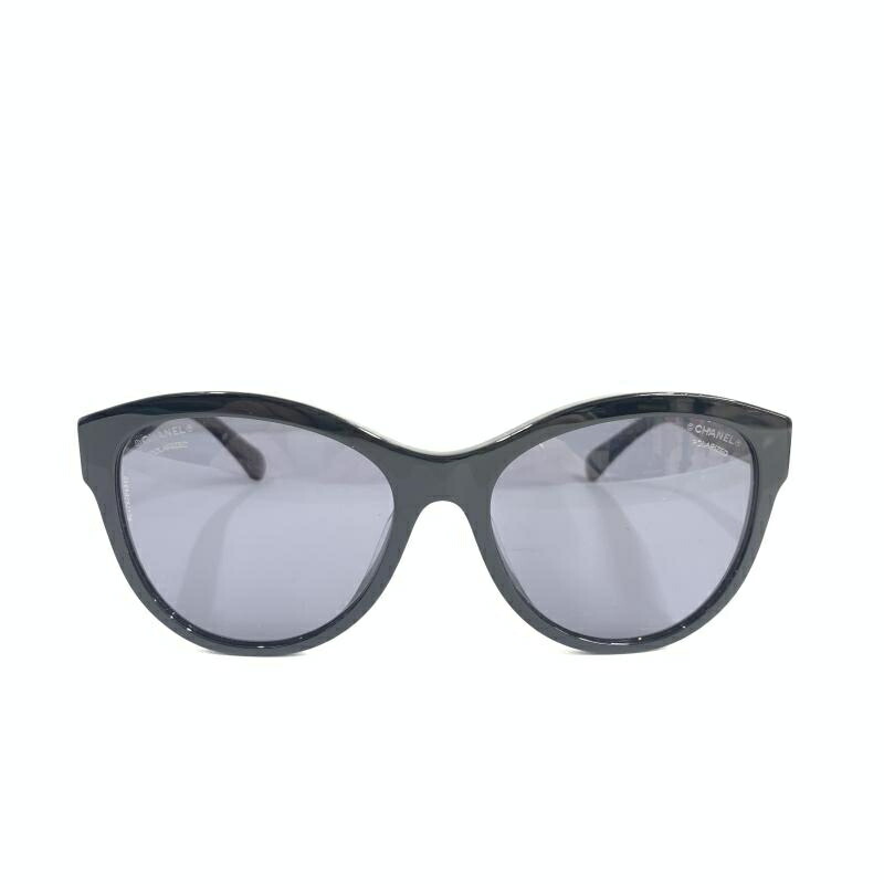 【中古】CHANEL 黒眼鏡 キャッツアイ ビックロゴ 黒いこと 大きさ55□17 140 シャネル[92]