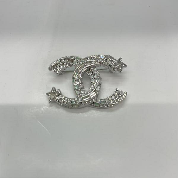 【中古】CHANEL 胸飾り ココマーク はやりっ児 しろがね色 シャネル[91]